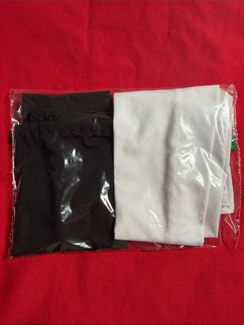 Kids 2-Pack Black & White Socks — Everyday Comfort